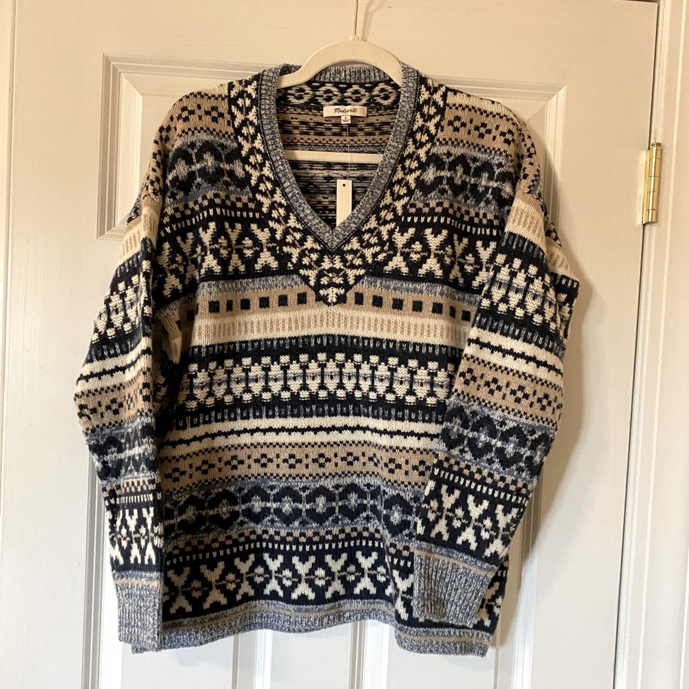 NWT Madewell Sweater. Size small. Great for winter and the holidays!
